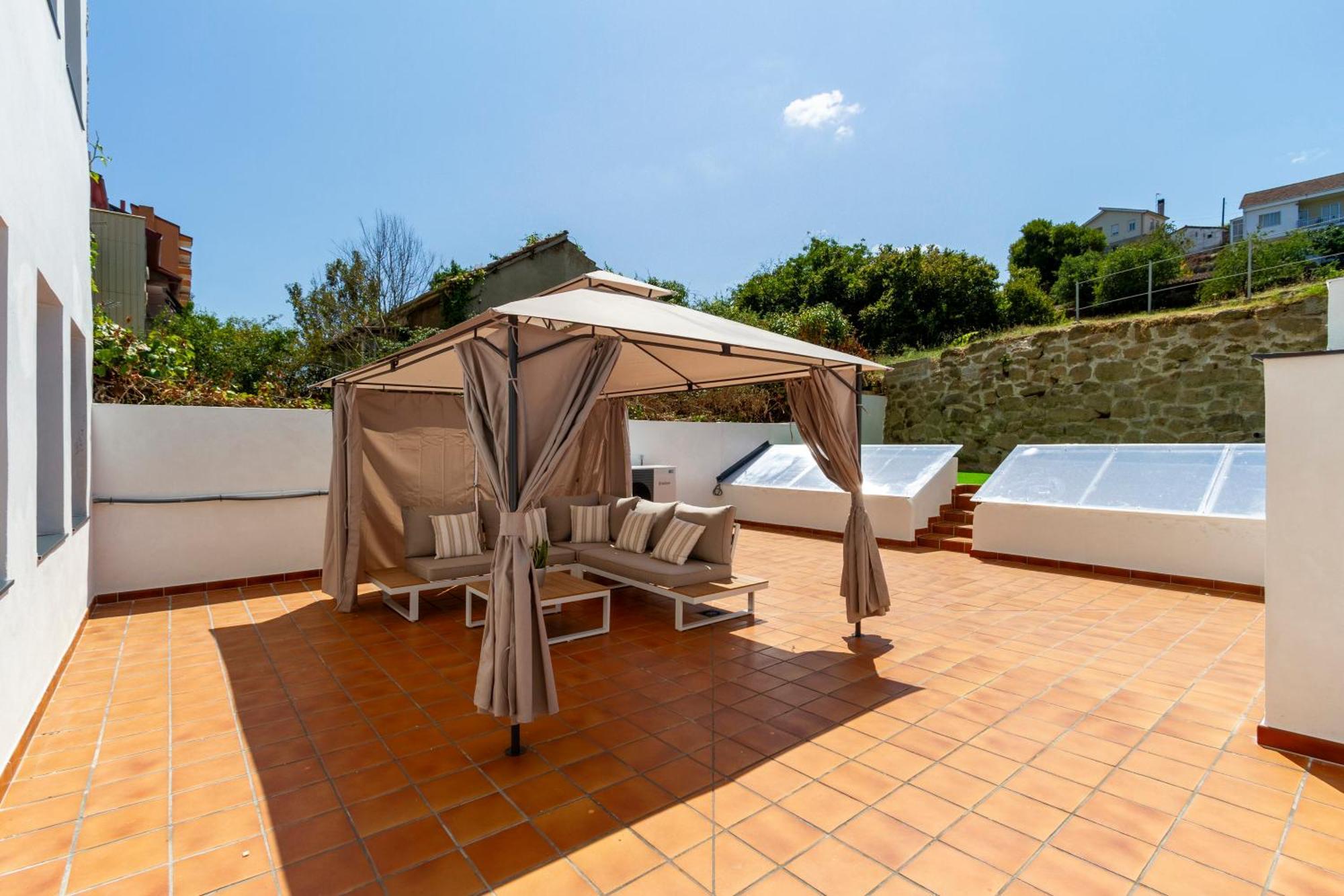 Urbanfive Apartamentos Ourense Centro Екстериор снимка
