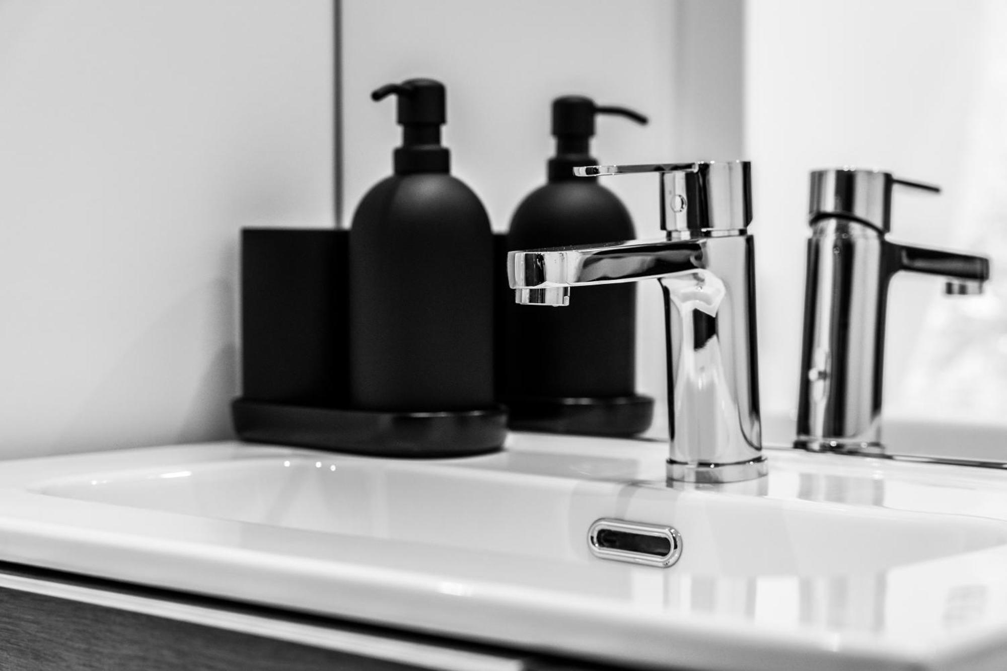Urbanfive Apartamentos Ourense Centro Екстериор снимка