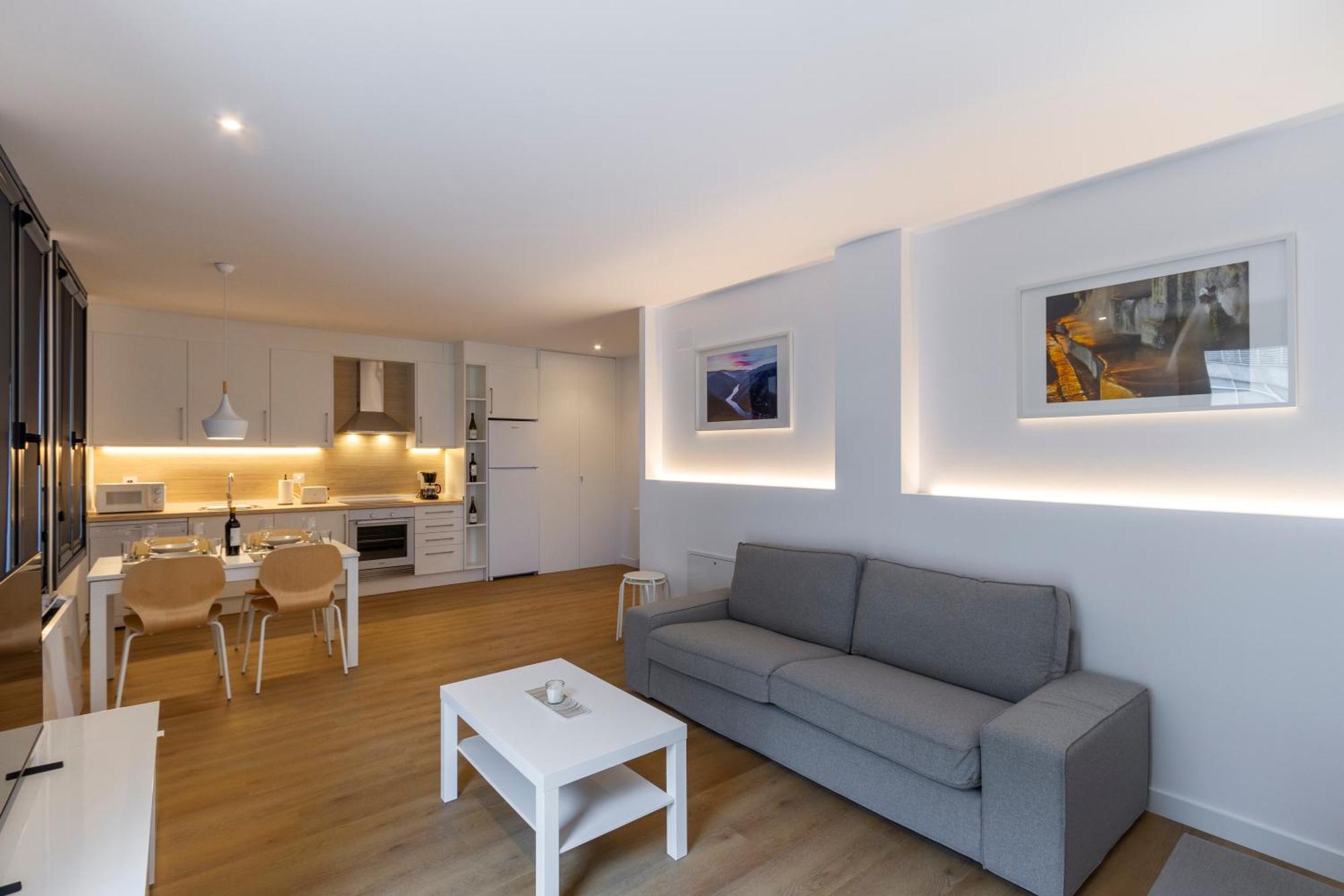 Urbanfive Apartamentos Ourense Centro Екстериор снимка